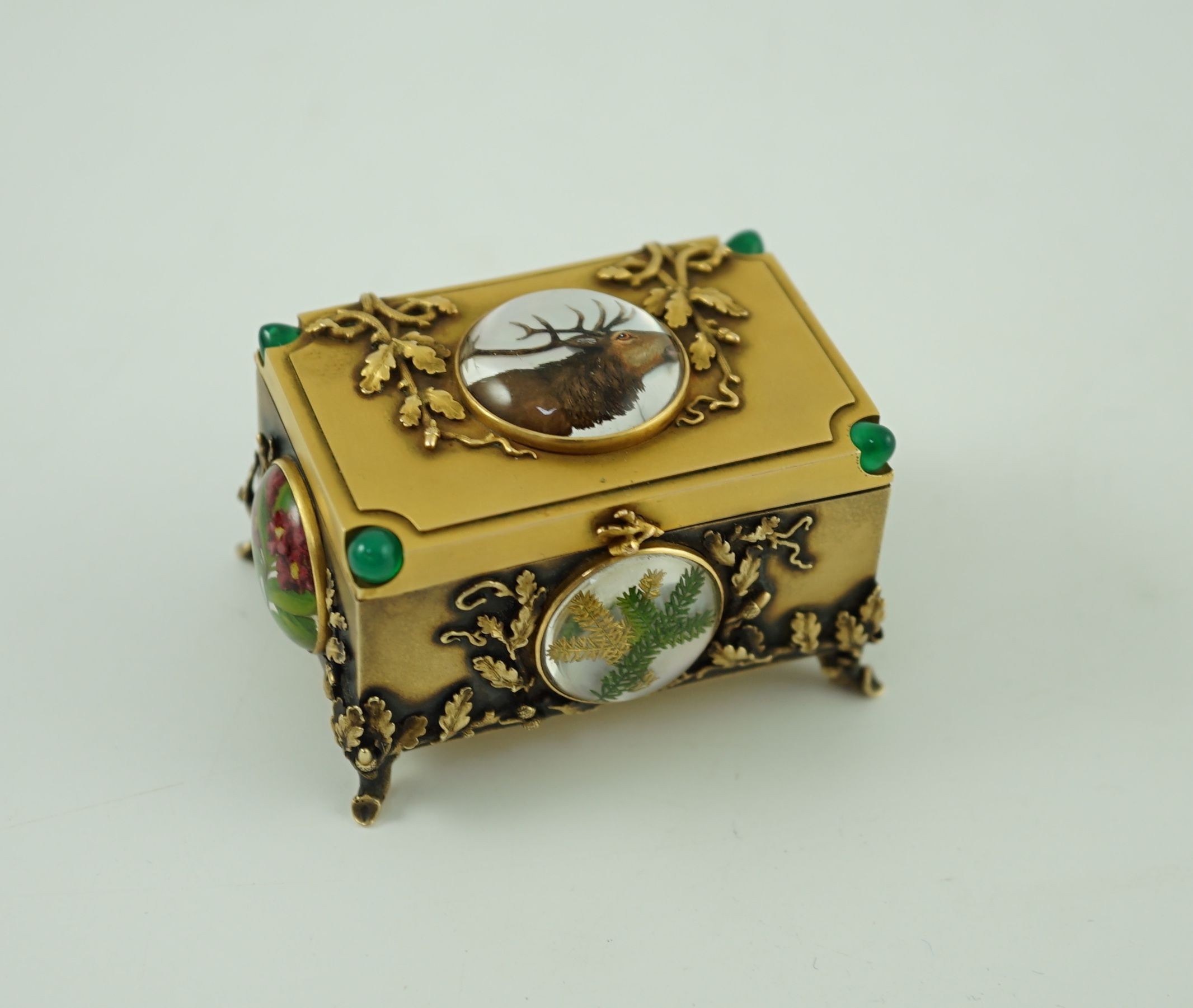 A late 19th/early 20th century Viennese gold, chrysoprase and Essex crystal set small trinket casket, by Josef Siess Sohne, (1895-1922)